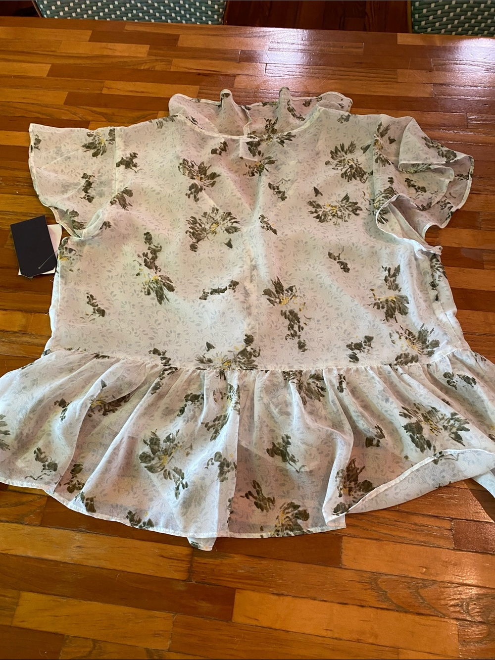 Floral Ruffle Top - Picture 5 of 7